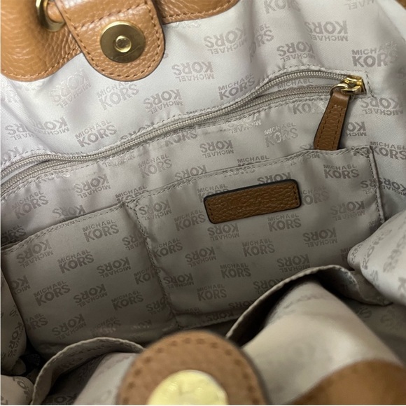 2 Michael Kors Ring Tote Leather Bags- 1 Black and 1 Brown Leather NWT - Picture 13 of 16